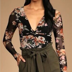 Lulus black dark floral print mesh long sleeve deep v neck thong bodysuit size L